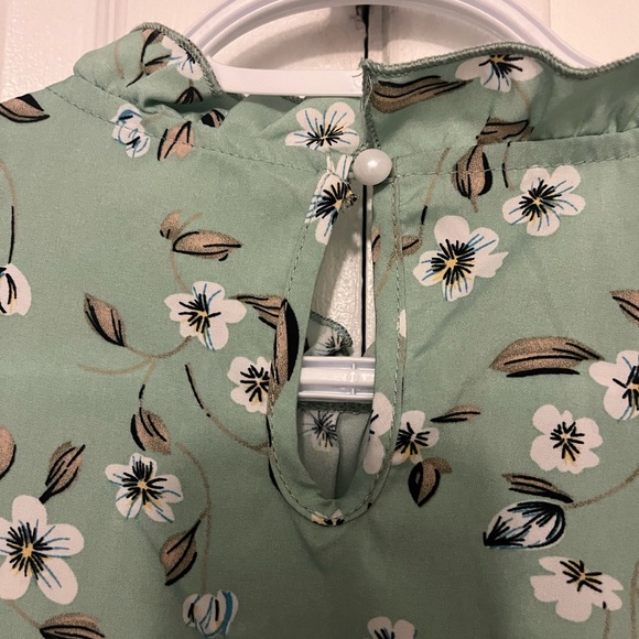 Floral Print Crew Neck Blouse 🌸 - Picture 5 of 5